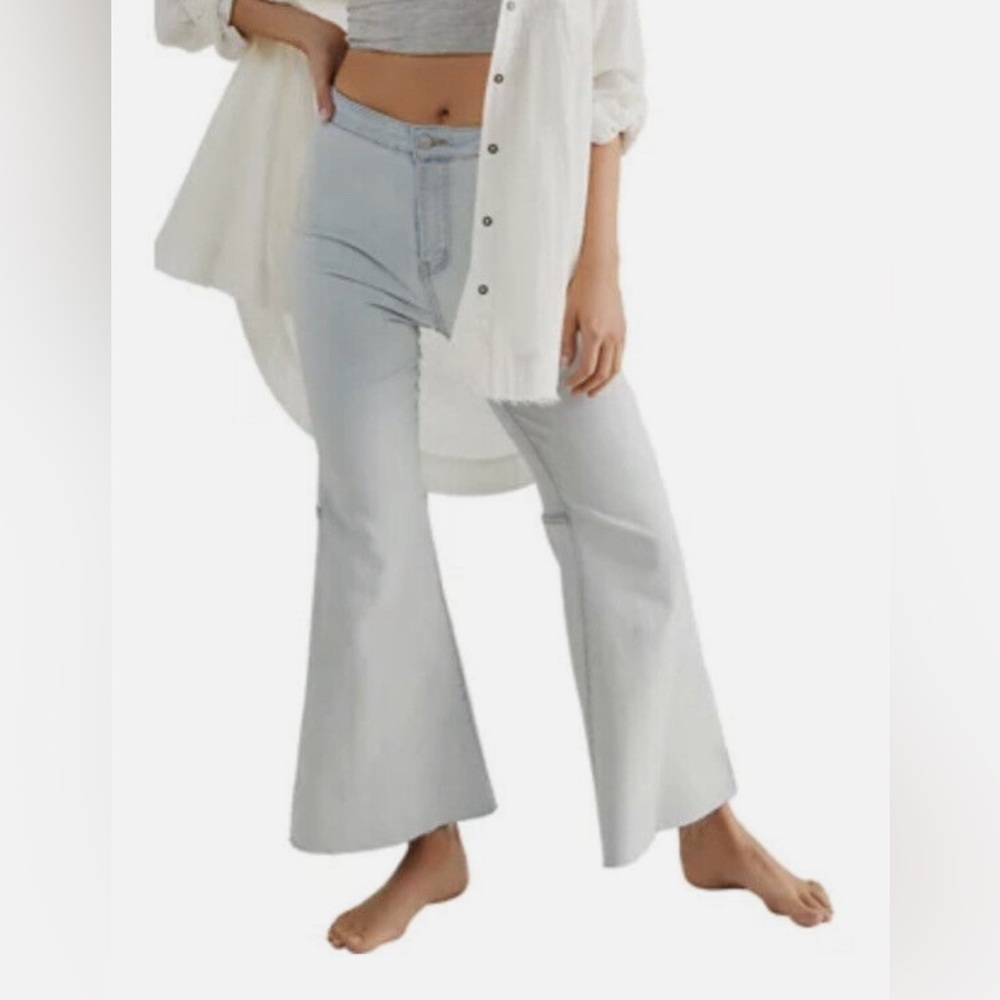 Free People We The Free Youthquake Womens Crop Flare Pants Bleach Light Blue 28